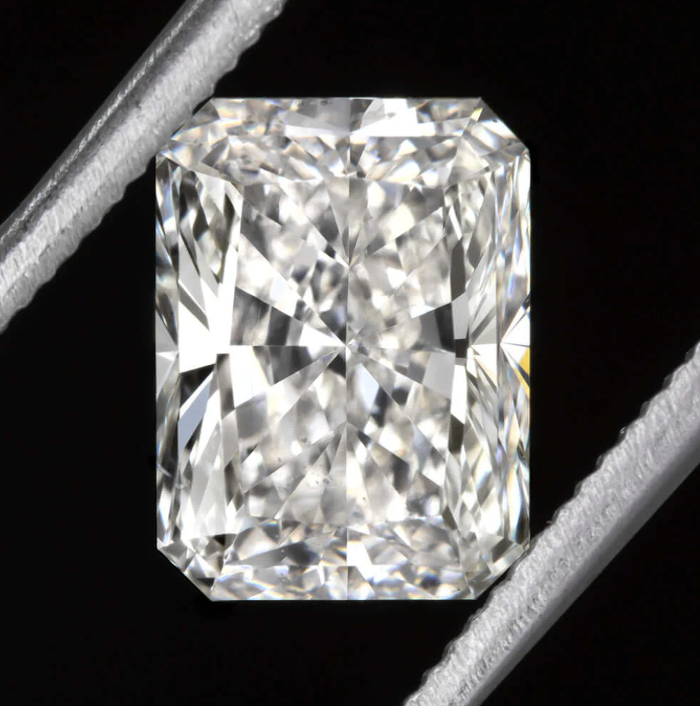 3.02 ct E VS1 - Radiant - Lab Grown Diamond (IGI Certified)